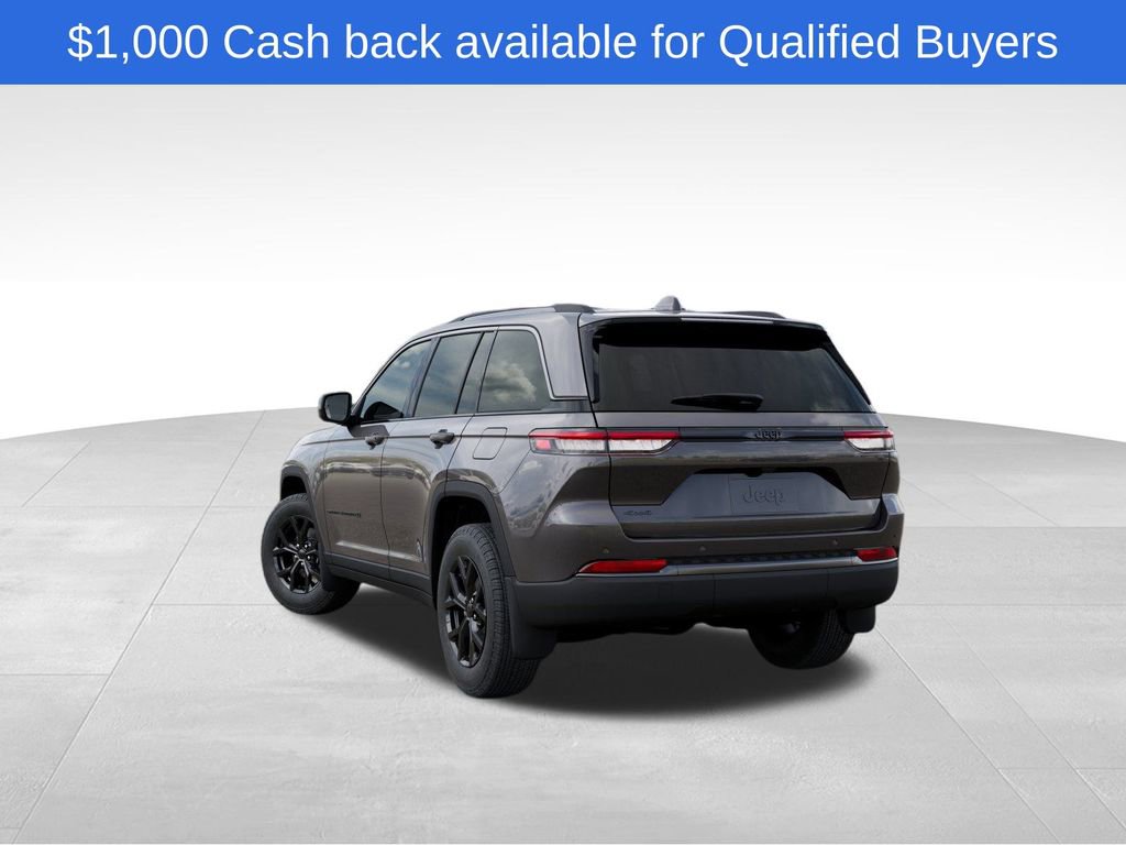 New 2026 Jeep Grand Cherokee Laredo image 3