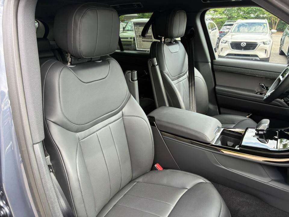 New 2026 Land Rover Range Rover Sport SE AWD/4WD image 28