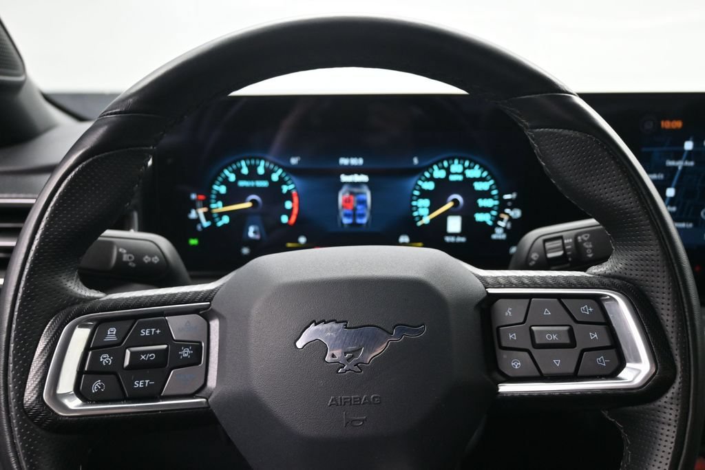Used 2025 Ford Mustang GT Premium RWD image 14