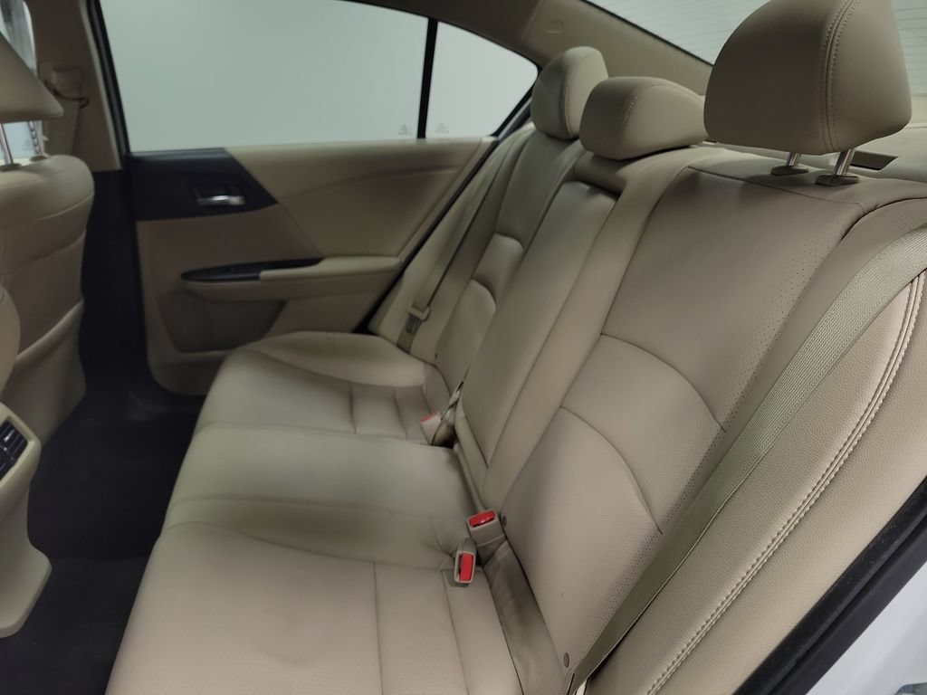 Used 2016 Honda Accord EX-L image 25