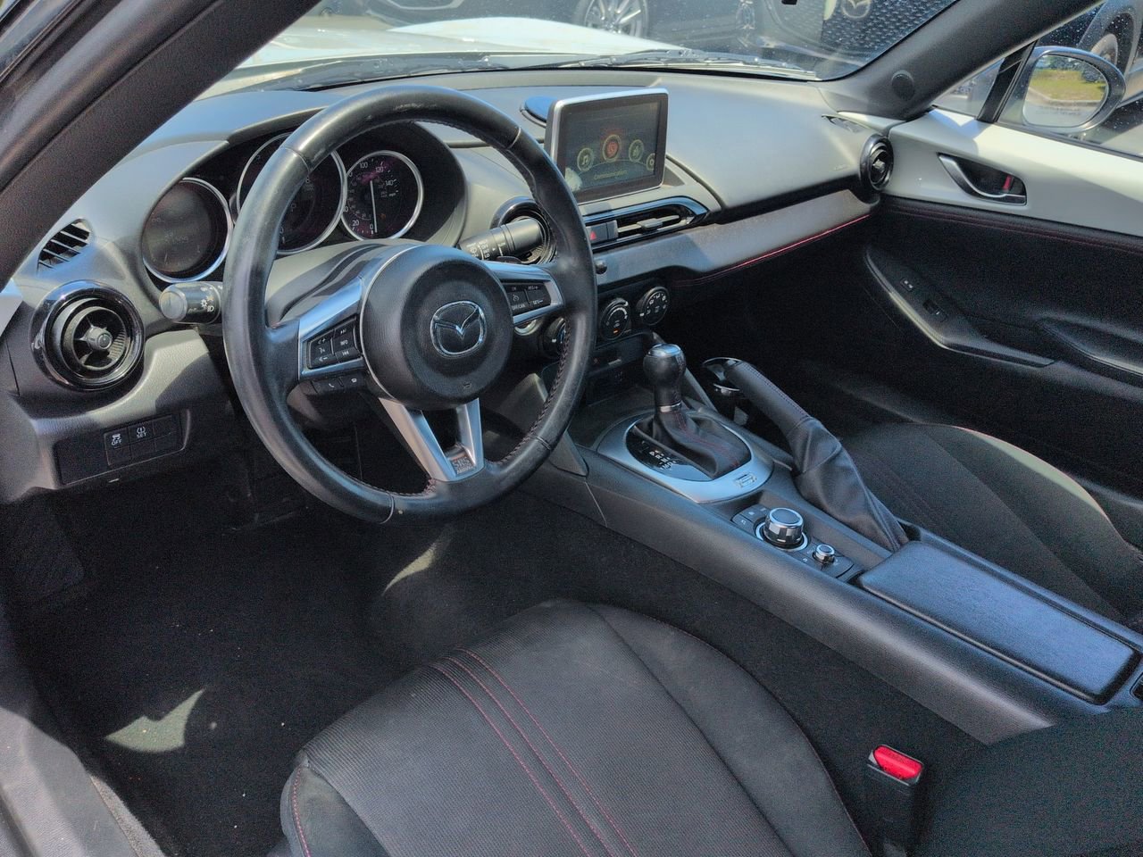 Used 2016 MAZDA MX-5 Miata Club RWD image 14