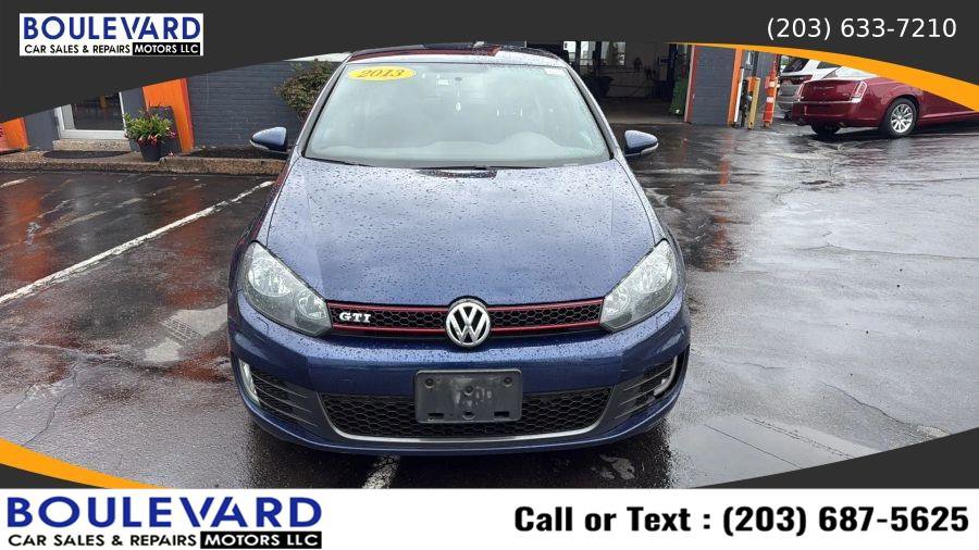 Used 2013 Volkswagen Golf 4-Door FWD image 2