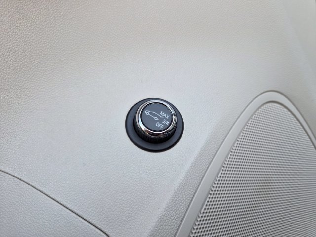 Used 2023 Buick Envision Avenir FWD image 16