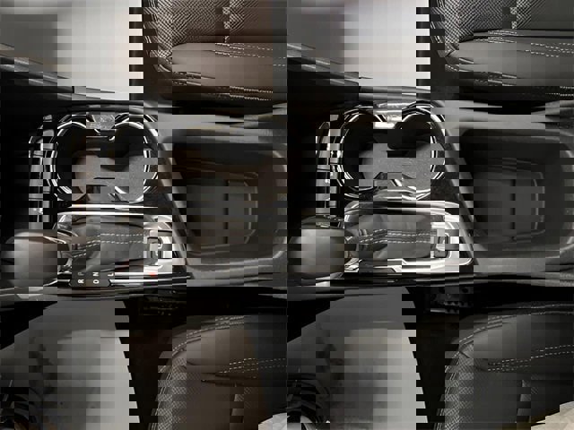 Certified 2024 Buick Encore GX Sport Touring image 28