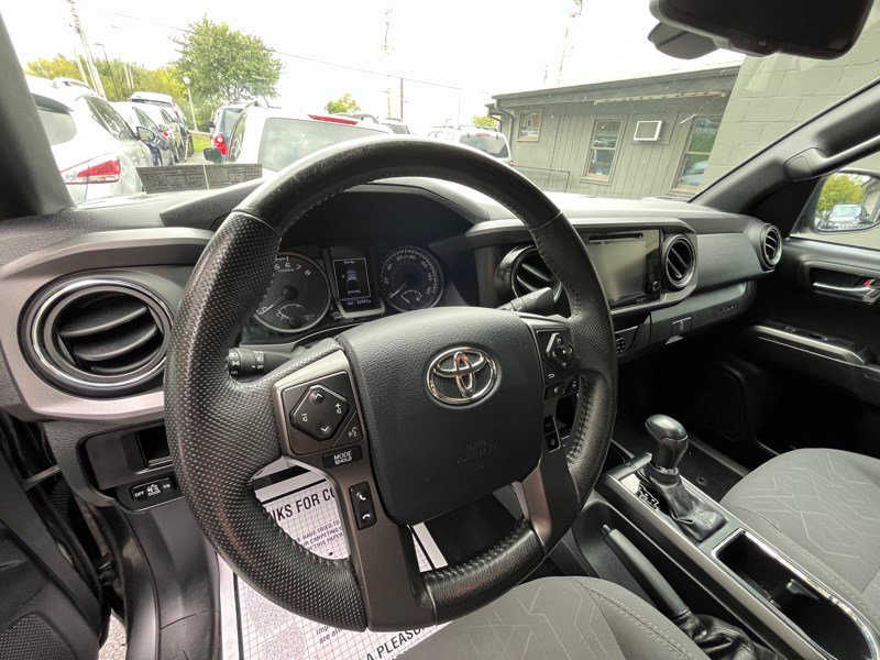 Used 2019 Toyota Tacoma 4x4 Double Cab image 14
