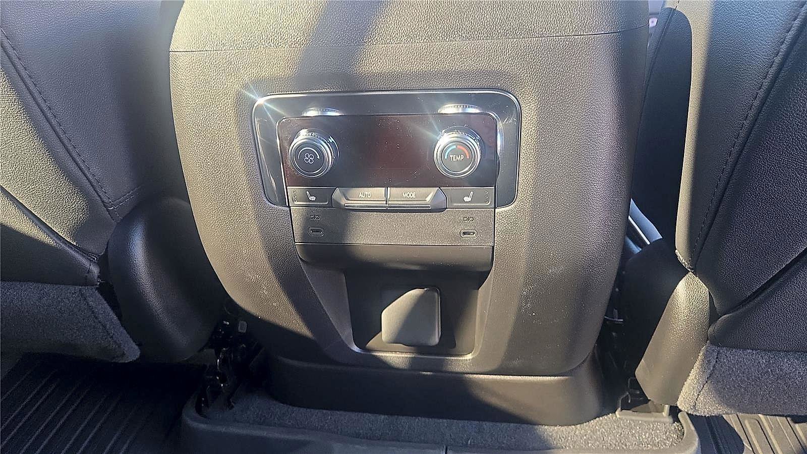 New 2026 GMC Yukon Elevation w/ LPO, Floor Liner Package image 21