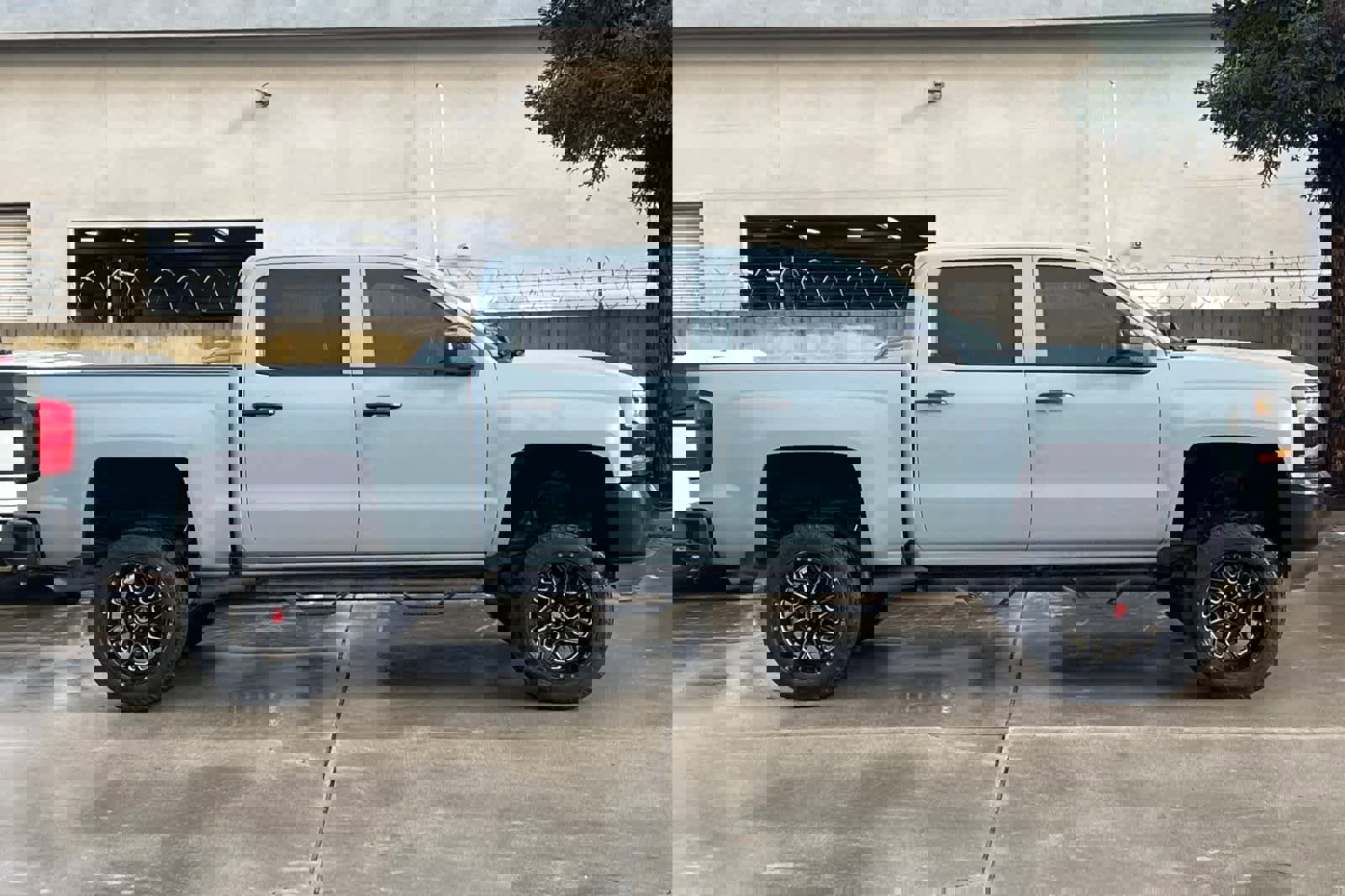 Used 2016 Chevrolet Silverado 1500 LT image 9