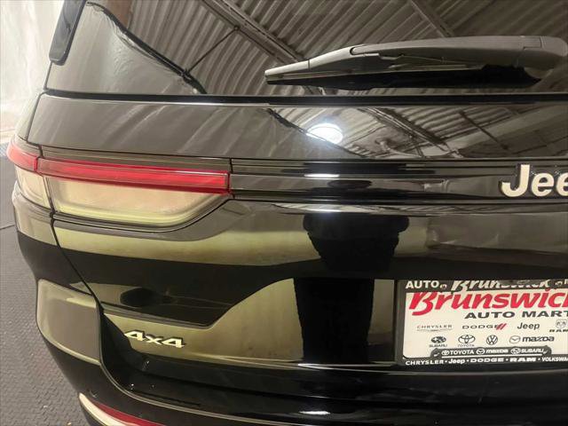 Certified 2023 Jeep Grand Cherokee Summit image 17