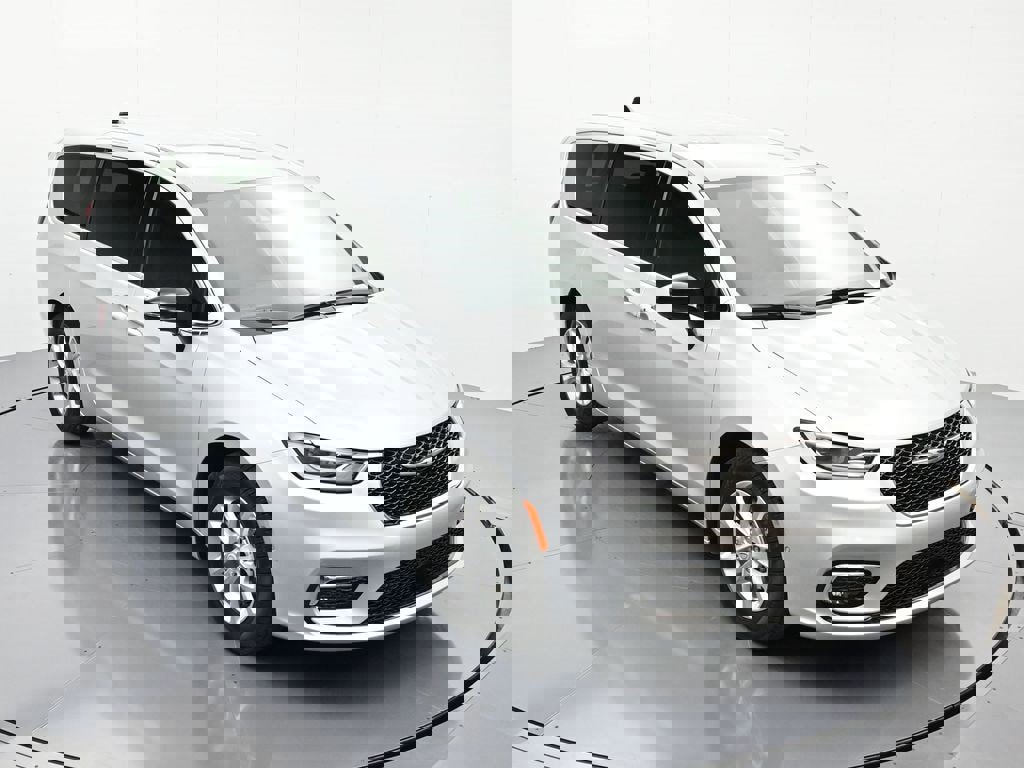 New 2026 Chrysler Pacifica Select image 31