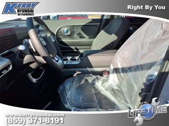 New 2026 Hyundai Ioniq 9 SE image 8