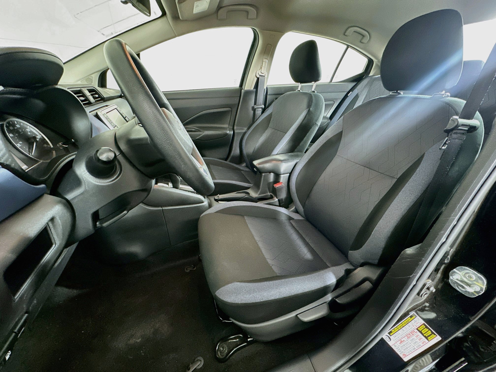 Used 2025 Nissan Versa SV FWD image 13