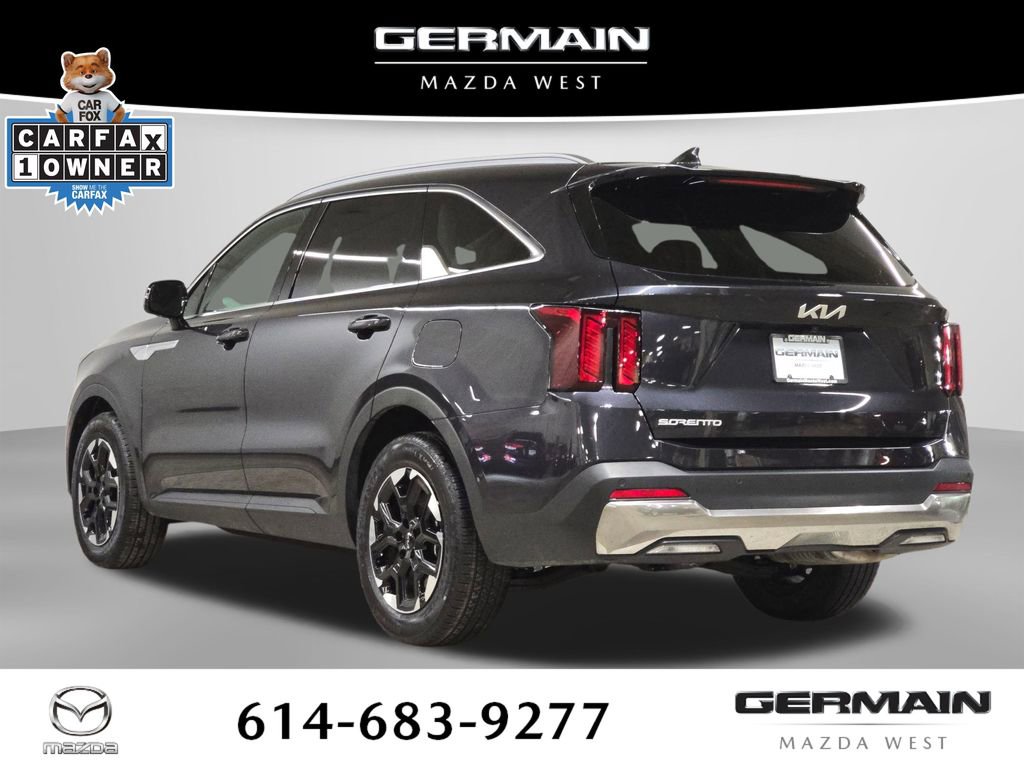 Used 2025 Kia Sorento S w/ Panoramic Sunroof Package image 12