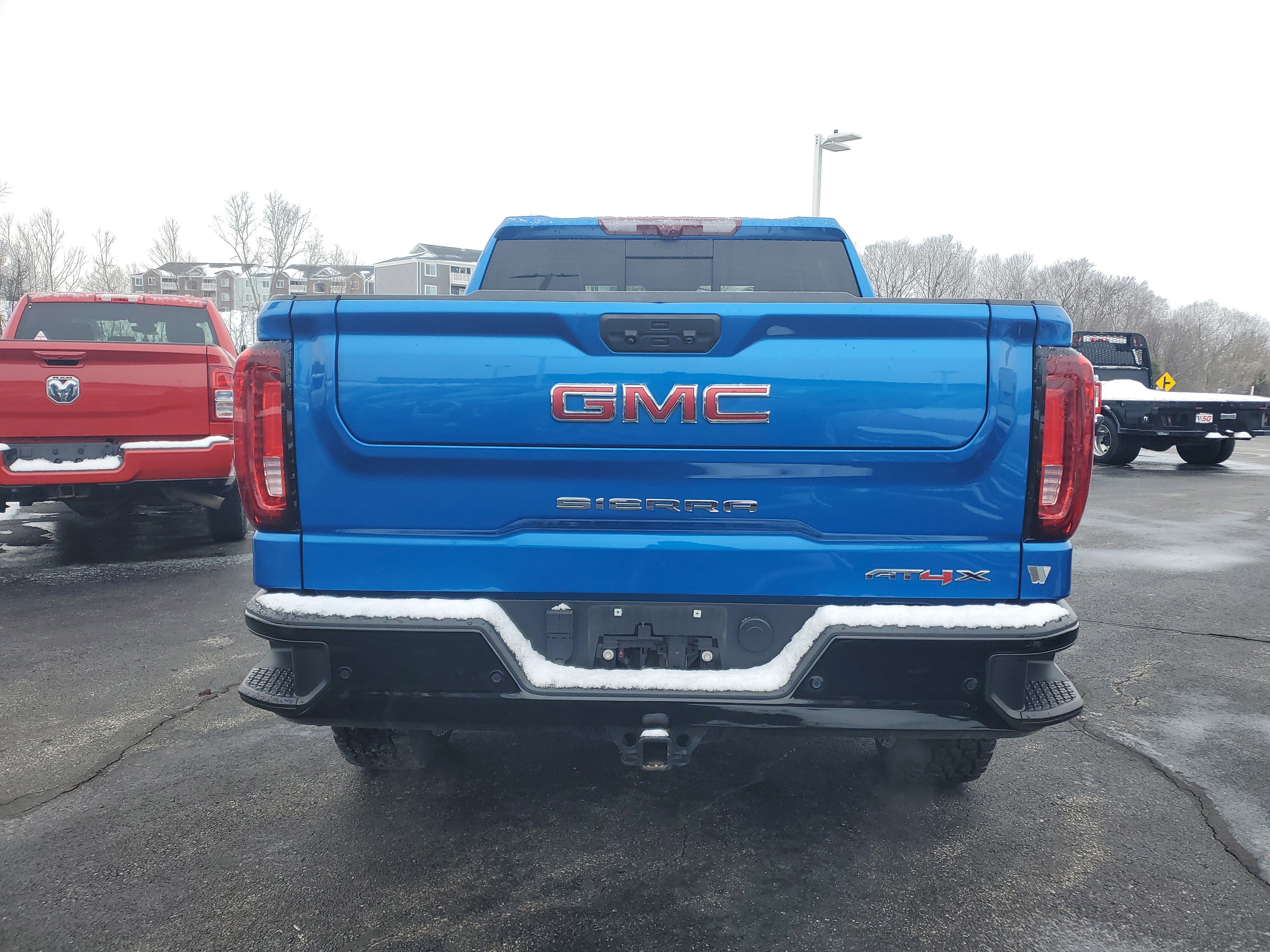 Used 2024 GMC Sierra 1500 AT4X AWD/4WD image 5