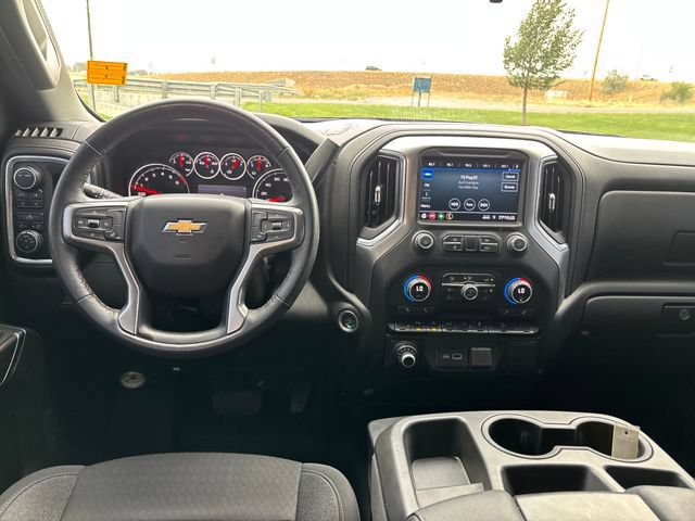 Certified 2022 Chevrolet Silverado 1500 LT w/ Z71 Off-Road Package AWD/4WD image 12