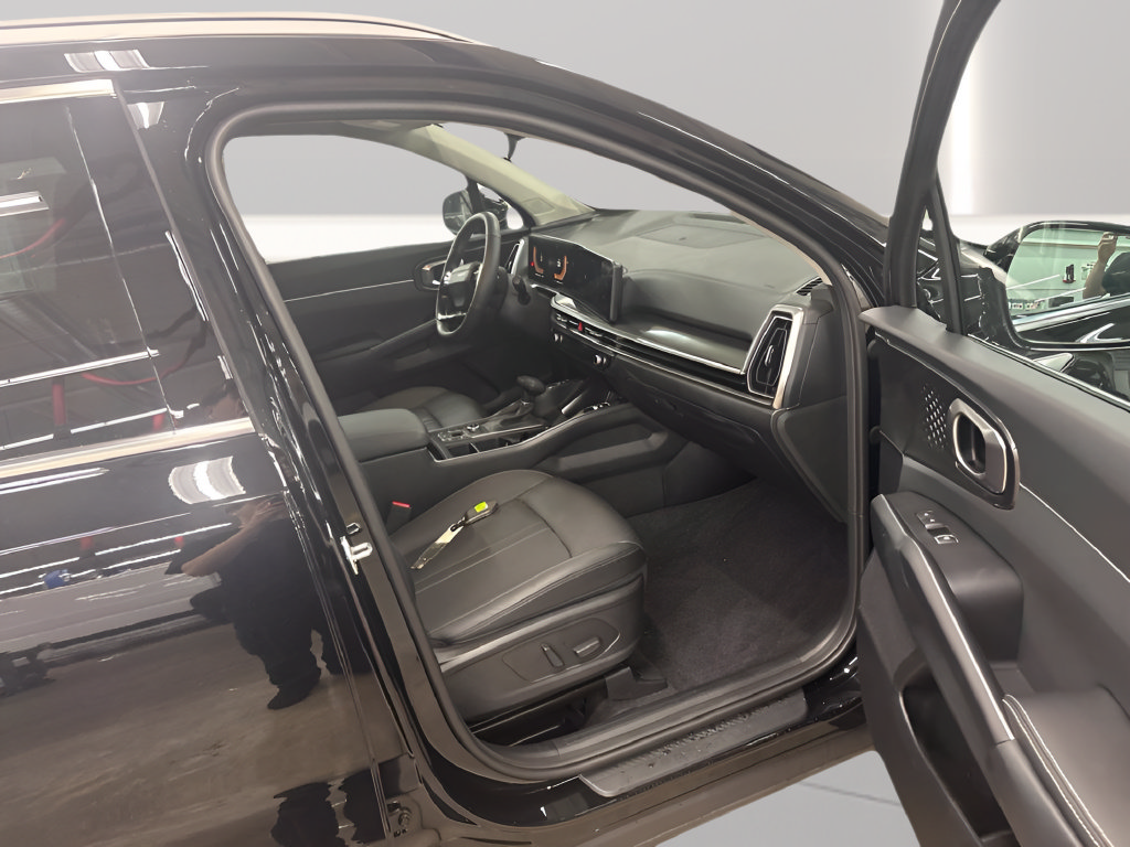 Certified 2026 Kia Sorento EX AWD/4WD image 16