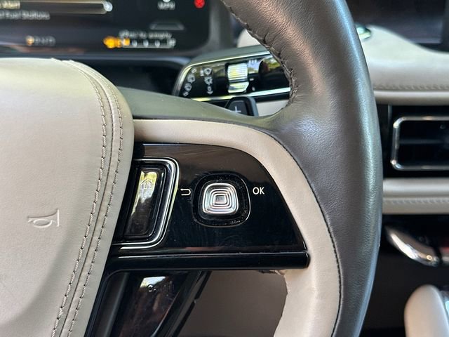 Used 2023 Lincoln Aviator Reserve w/ Equipment Group 201A RWD image 28