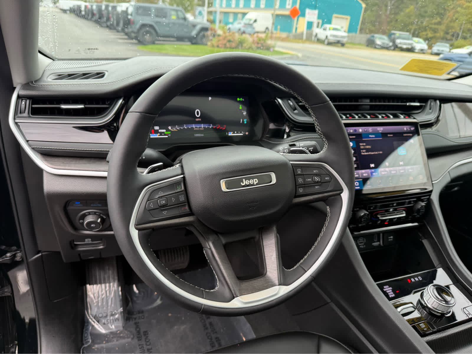 Used 2024 Jeep Grand Cherokee Limited 4xe image 13