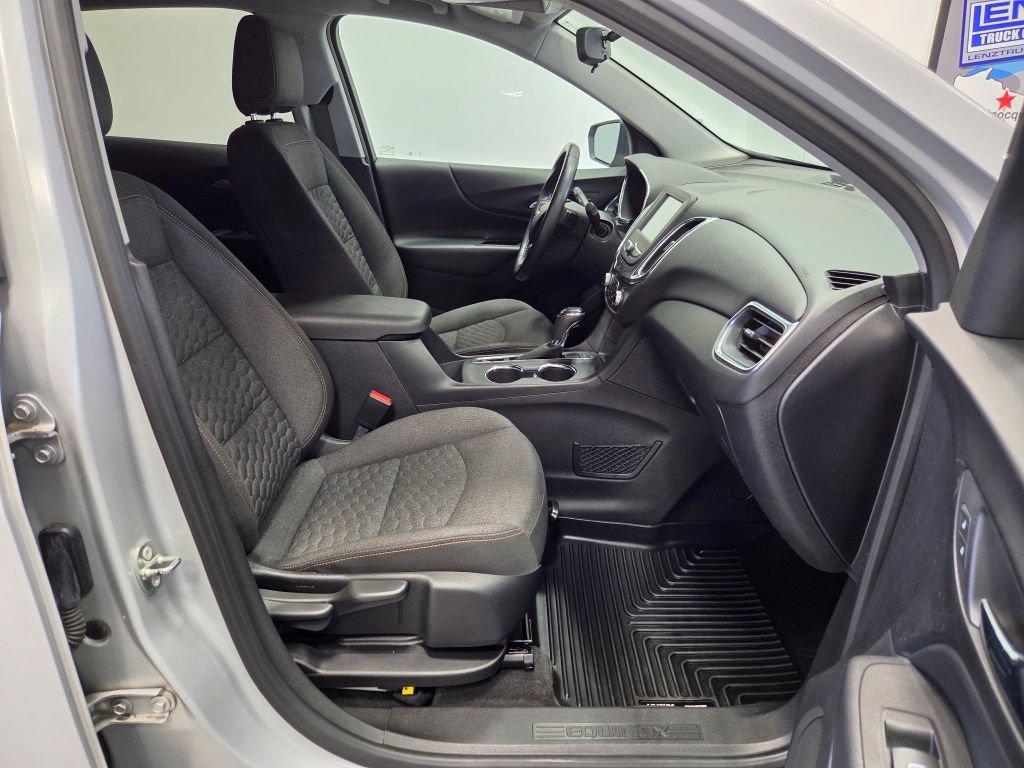 Used 2018 Chevrolet Equinox LT AWD/4WD image 18