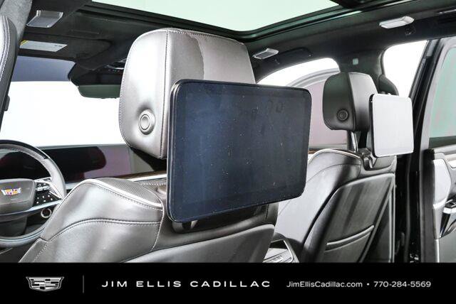 Used 2026 Cadillac Escalade Platinum Sport w/ LPO, ONYX Package AWD/4WD image 19