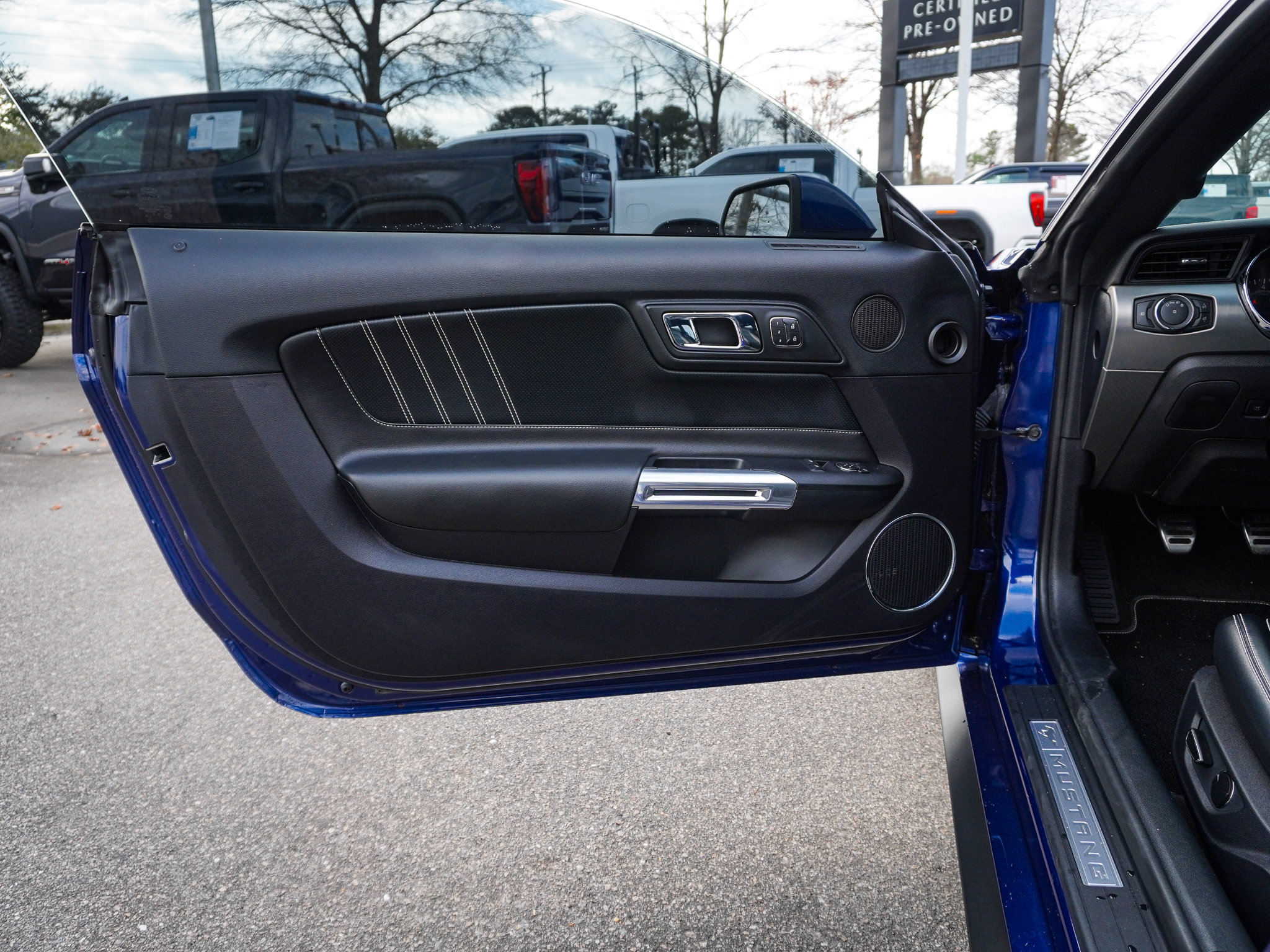 Used 2015 Ford Mustang GT Premium w/ GT Performance Package image 16