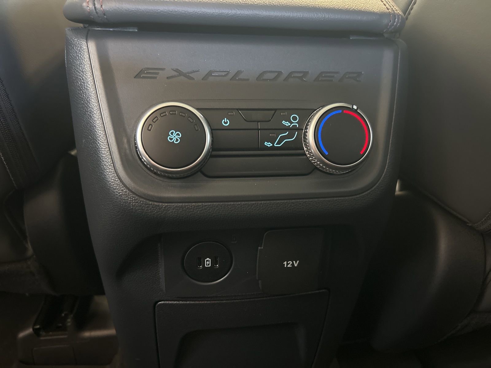 New 2026 Ford Explorer Active w/ Active Comfort Package image 16