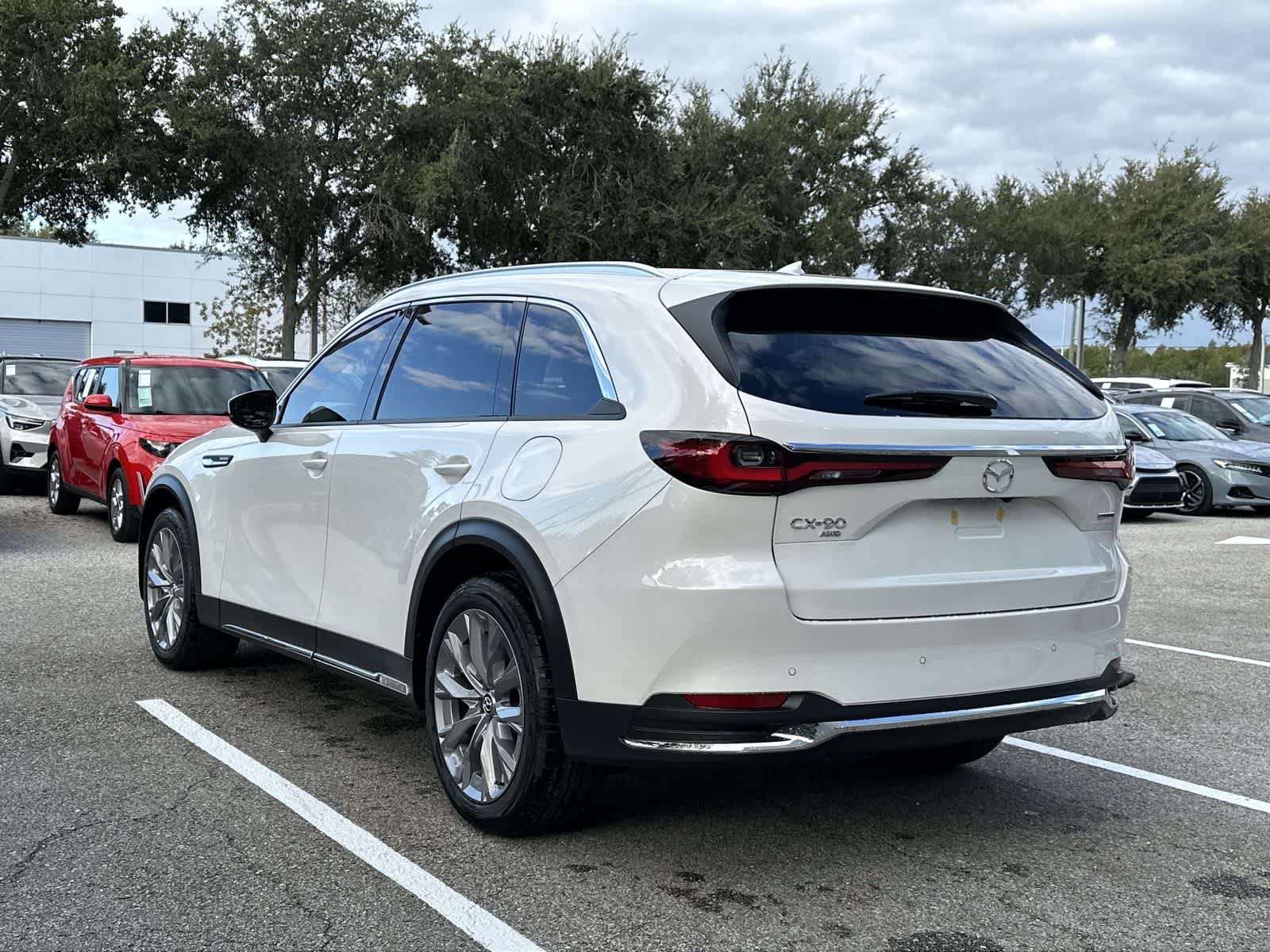 Used 2026 MAZDA CX-90 3.3 Turbo w/ Premium Plus Pkg AWD/4WD image 4