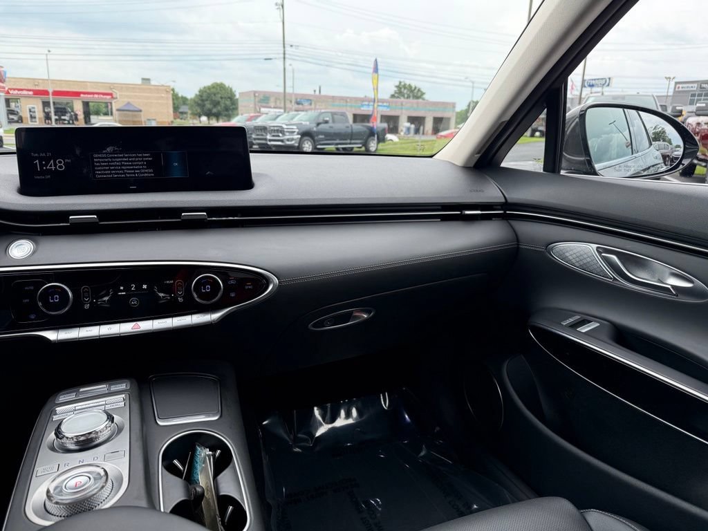 Used 2025 Genesis GV70 2.5T AWD/4WD image 11