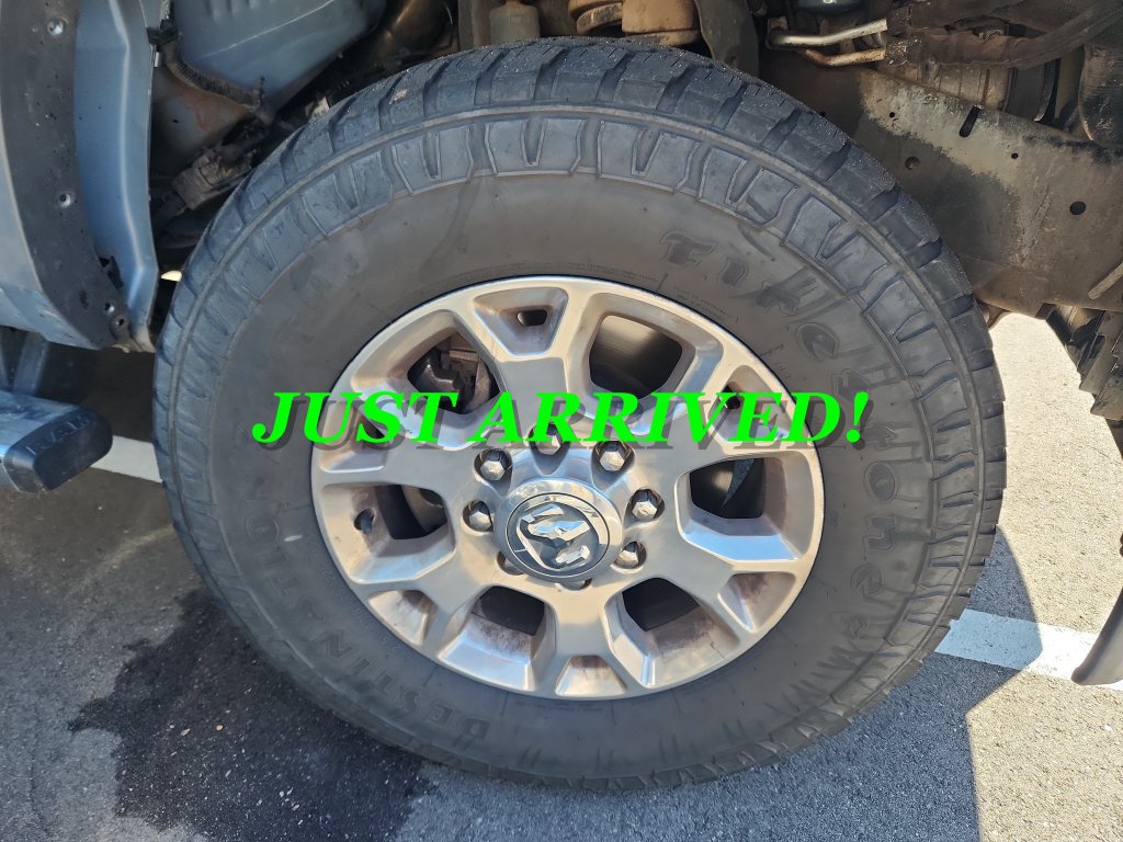 Used 2020 RAM 2500 Laramie AWD/4WD image 3