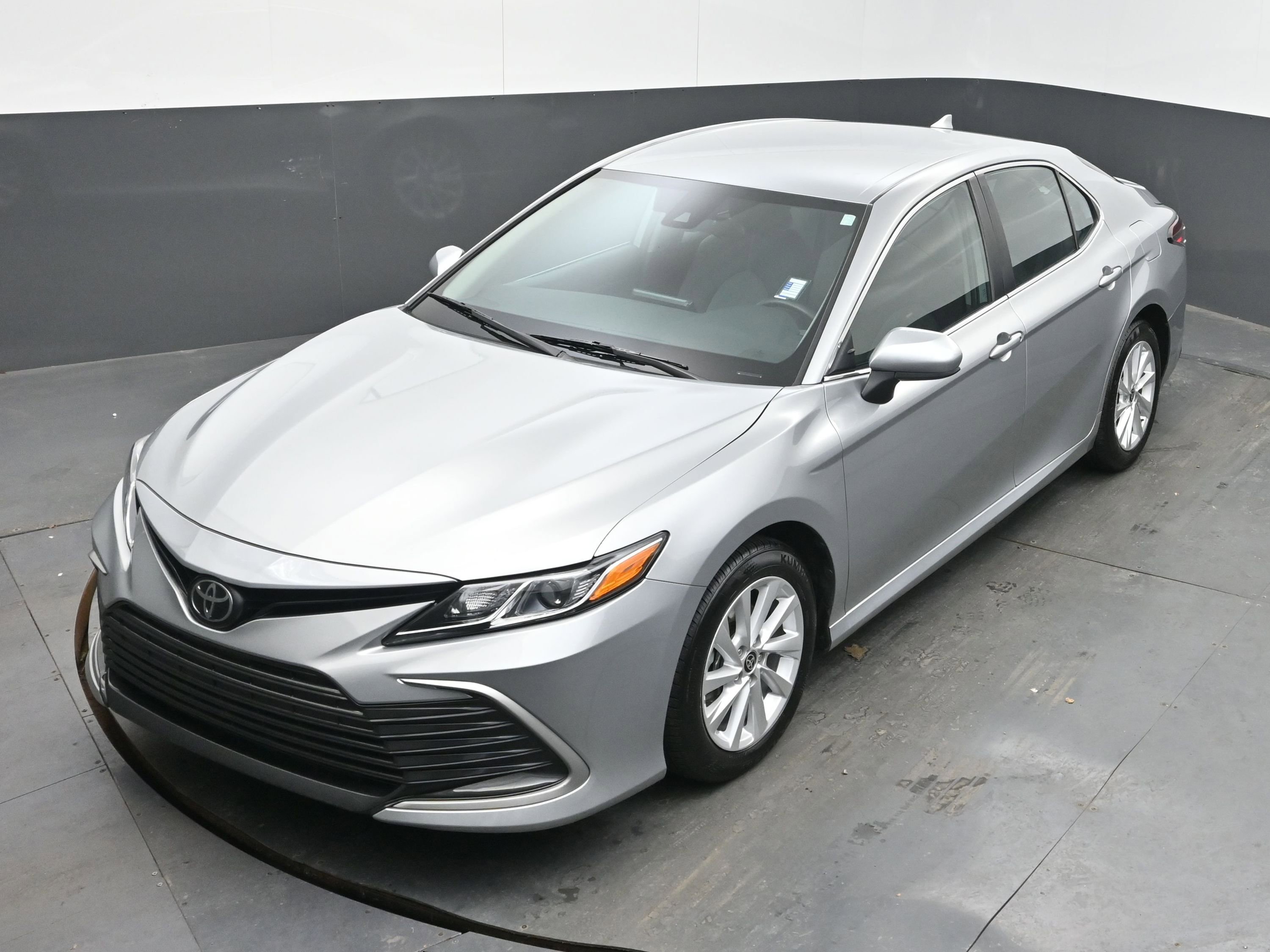 Used 2024 Toyota Camry LE image 34