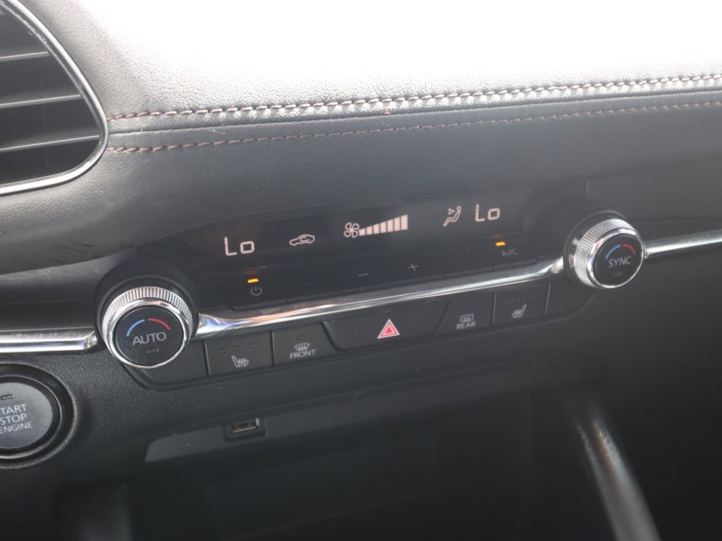 Used 2021 MAZDA MAZDA3 s AWD/4WD image 19