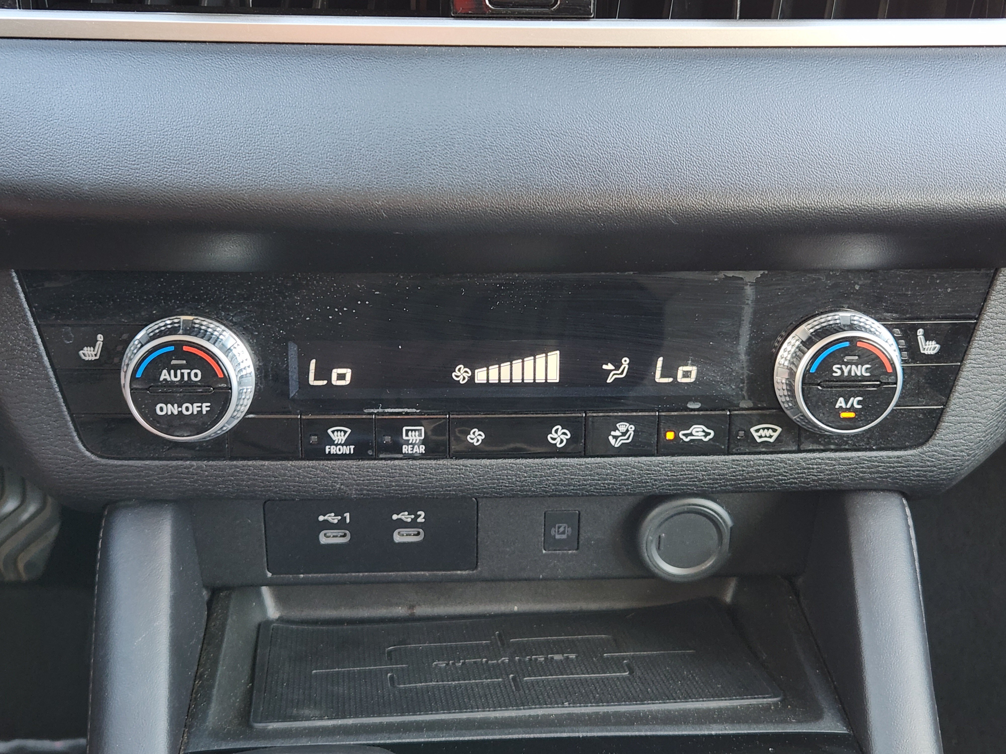 Used 2025 Mitsubishi Outlander SE AWD/4WD image 22