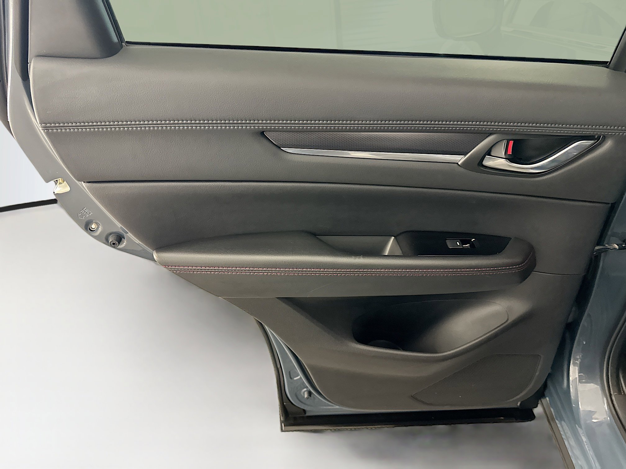 Used 2025 MAZDA CX-5 Carbon Edition image 28