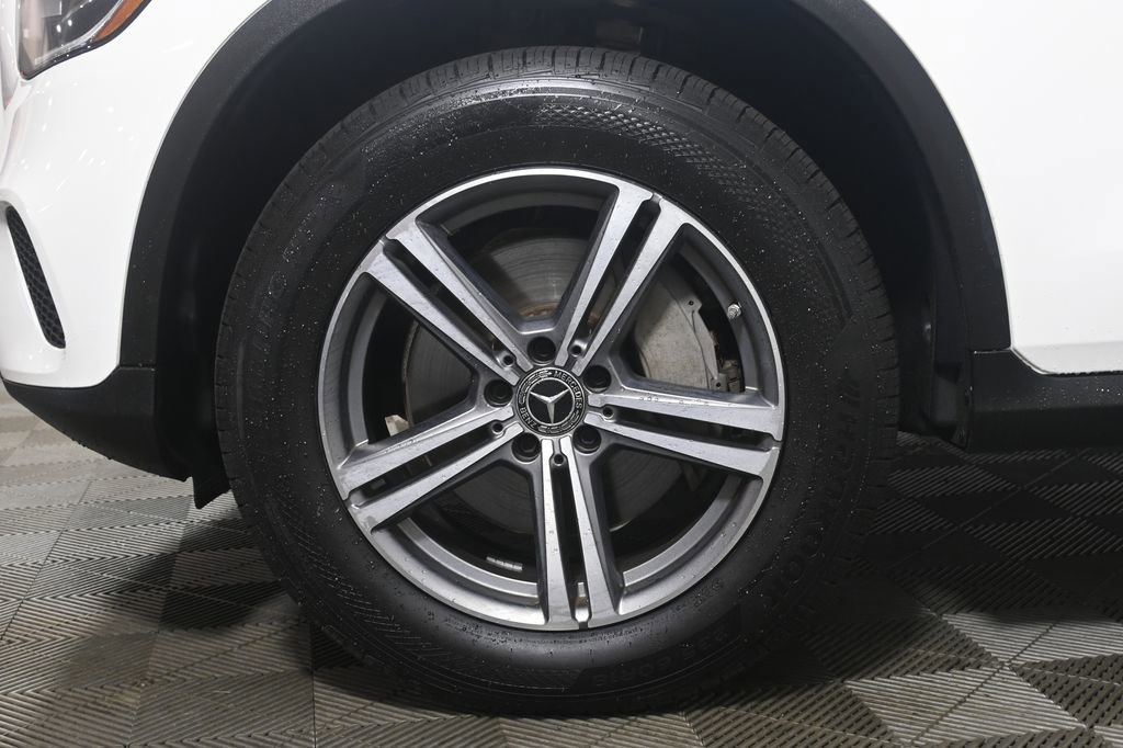 Used 2020 Mercedes-Benz GLC 300 4MATIC image 12