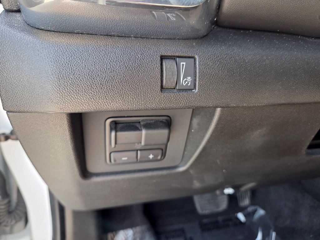 Used 2023 GMC Canyon Elevation w/ Convenience Package RWD image 24