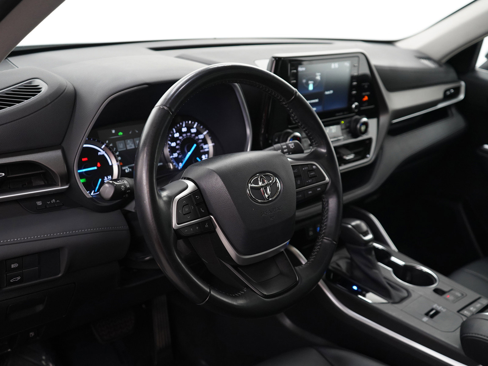 Used 2022 Toyota Highlander XLE image 23