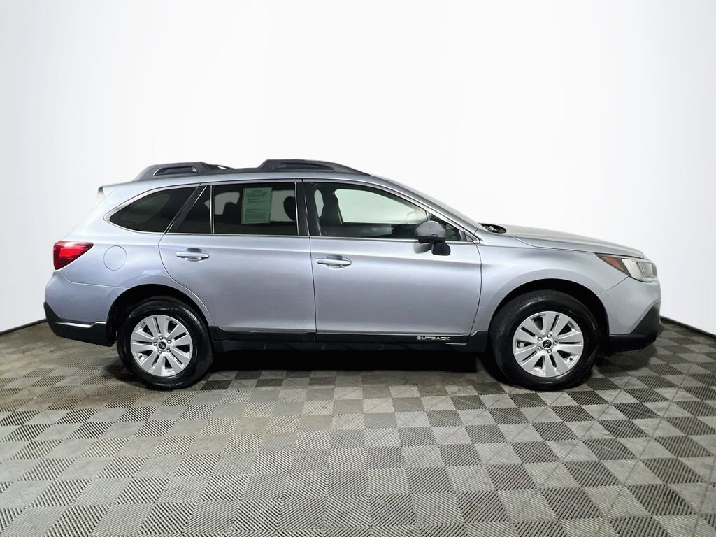 Used 2018 Subaru Outback 2.5i Premium AWD/4WD image 8