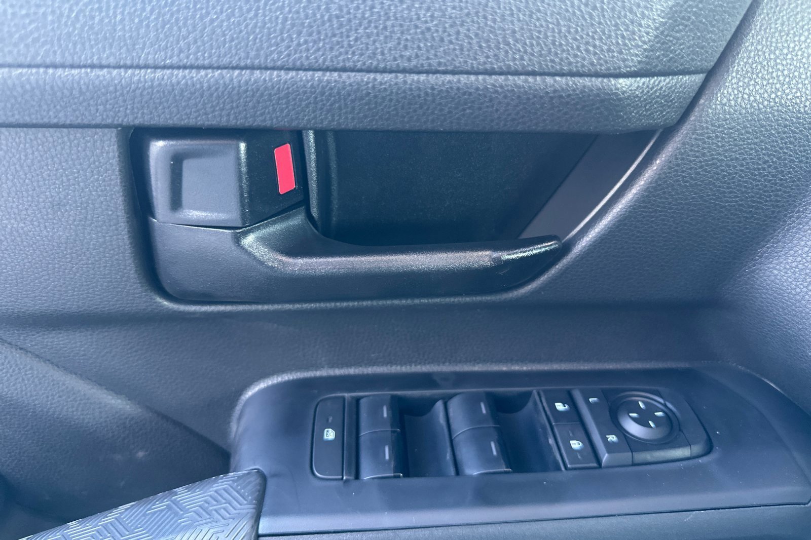 New 2026 Toyota Tacoma SR5 image 11