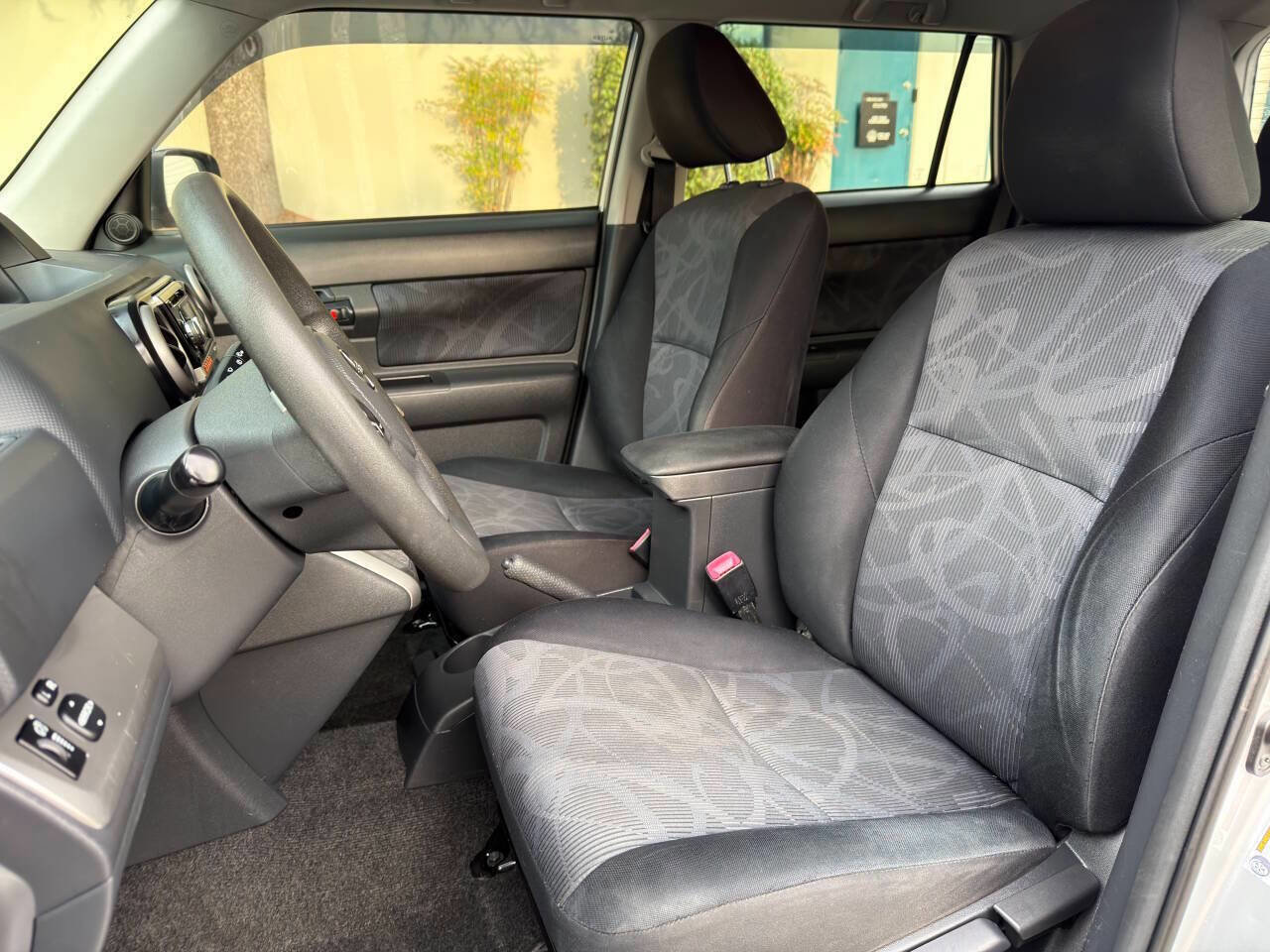 Used 2011 Scion xB image 10