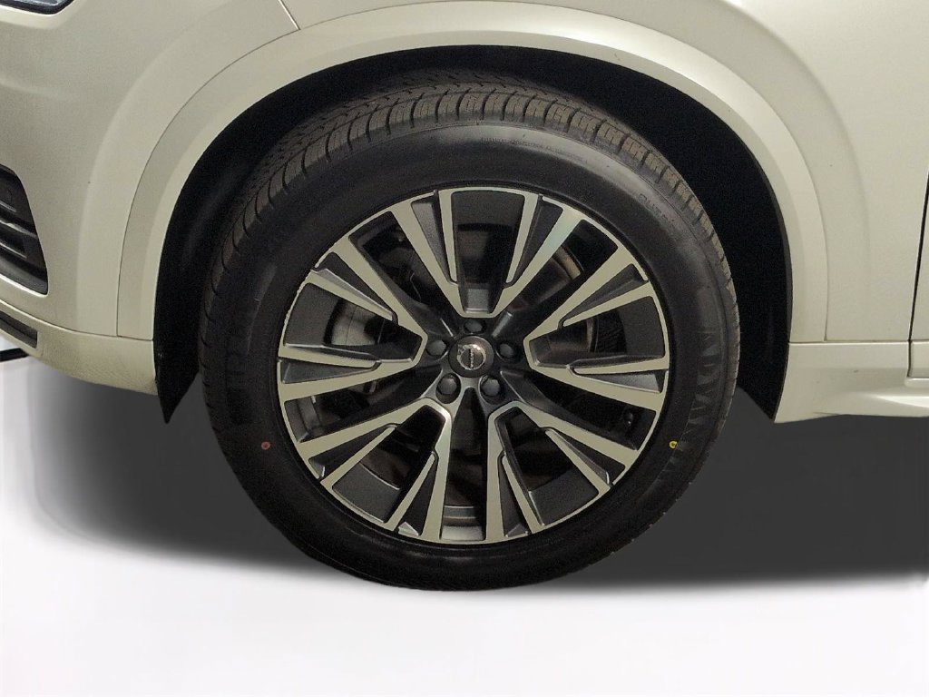 Used 2021 Volvo XC90 T6 Momentum w/ Advanced Package AWD/4WD image 13