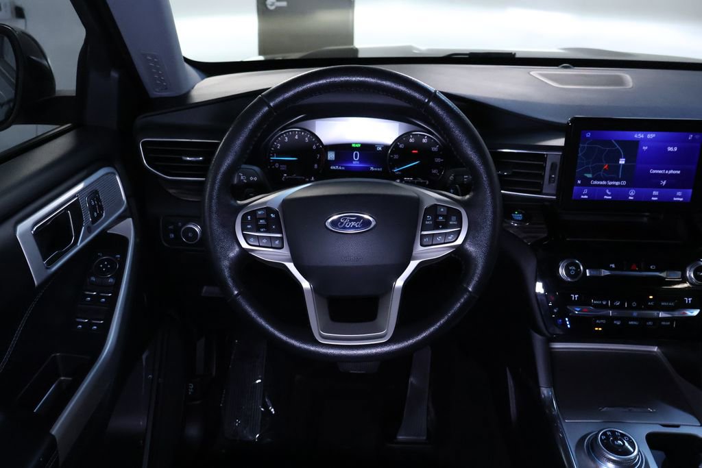 Used 2021 Ford Explorer Limited image 21
