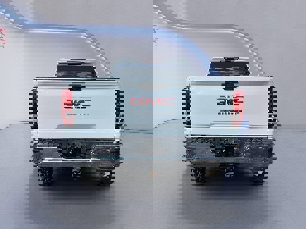 Used 2021 GMC Sierra 2500 4x4 Crew Cab w/ Convenience Package image 4