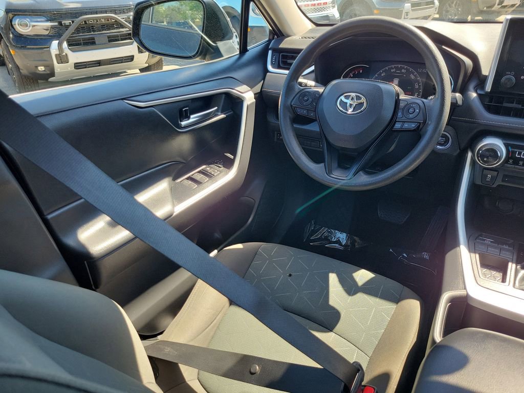 Used 2023 Toyota RAV4 XLE w/ Convenience Package FWD image 13