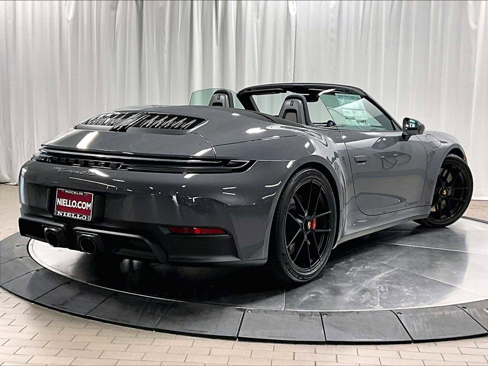 Used 2026 Porsche 911 Carrera GTS RWD image 9