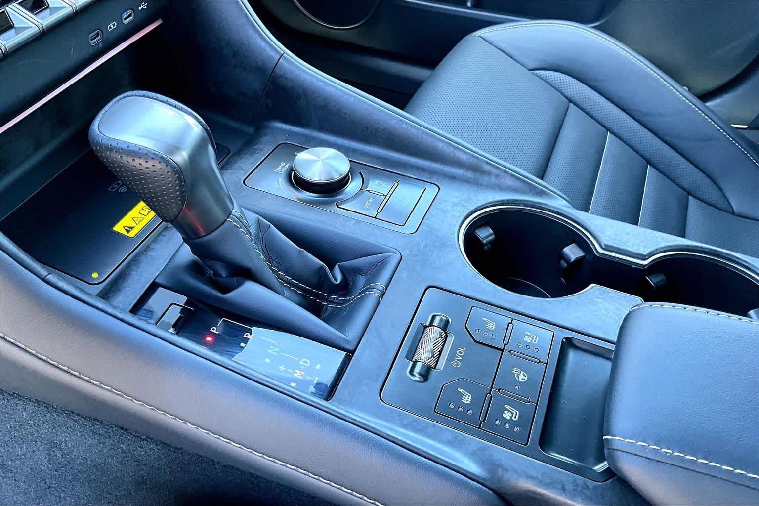 Used 2026 Lexus IS 350 F Sport w/ Handling Package RWD image 15