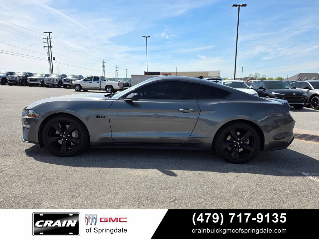 Used 2021 Ford Mustang GT Premium w/ Black Accent Package RWD image 4