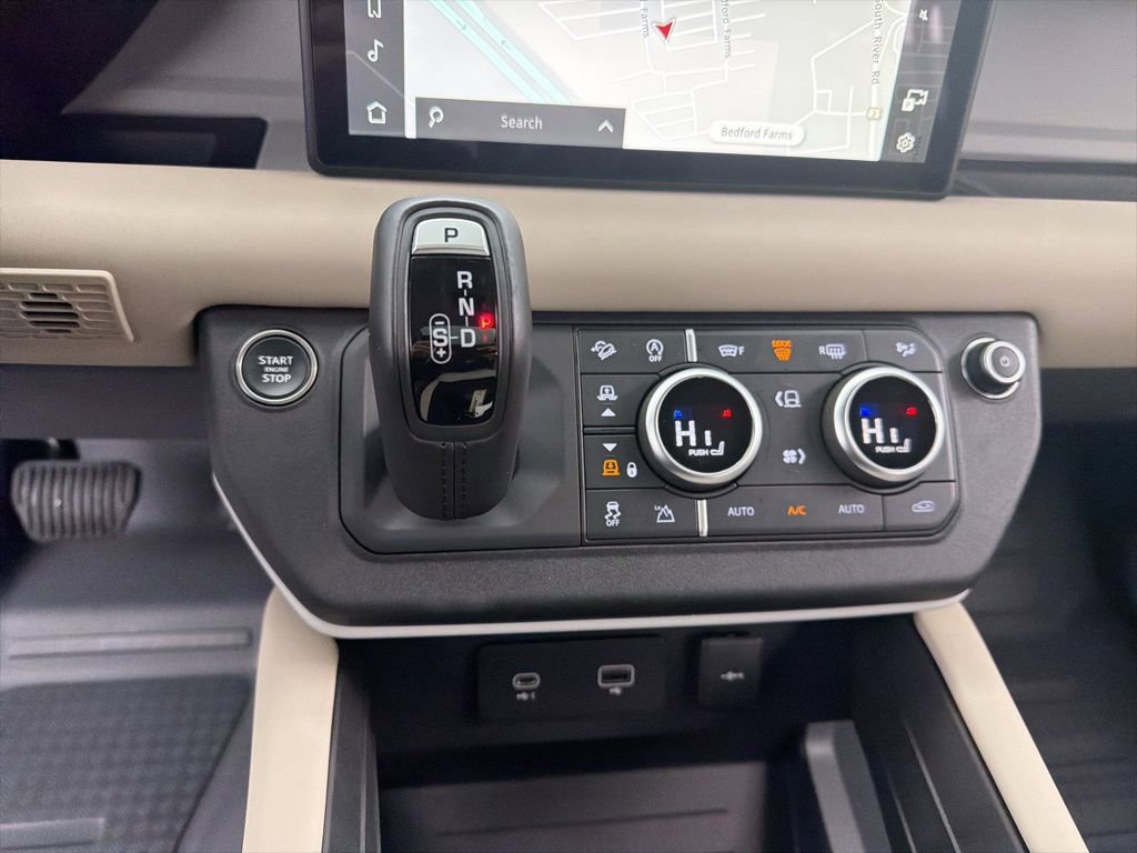 Used 2024 Land Rover Defender 110 X-Dynamic SE image 15