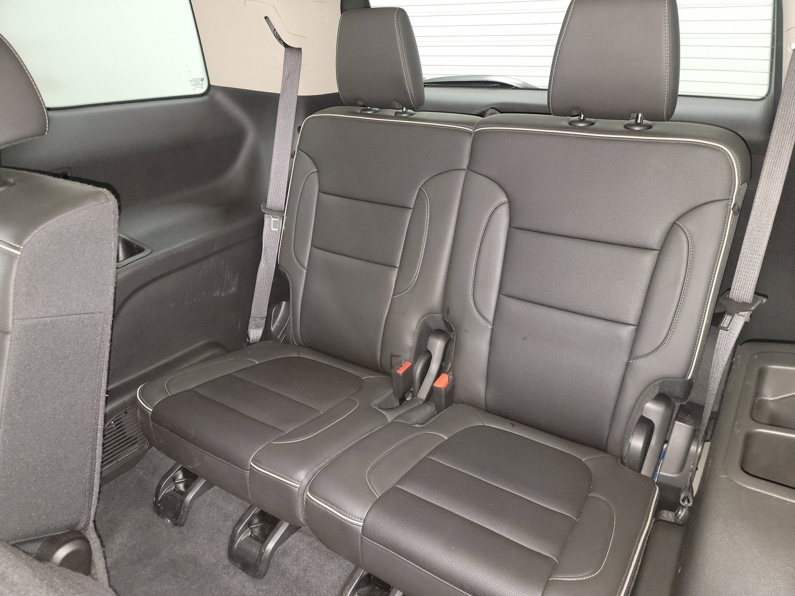 Used 2023 GMC Acadia Denali image 33