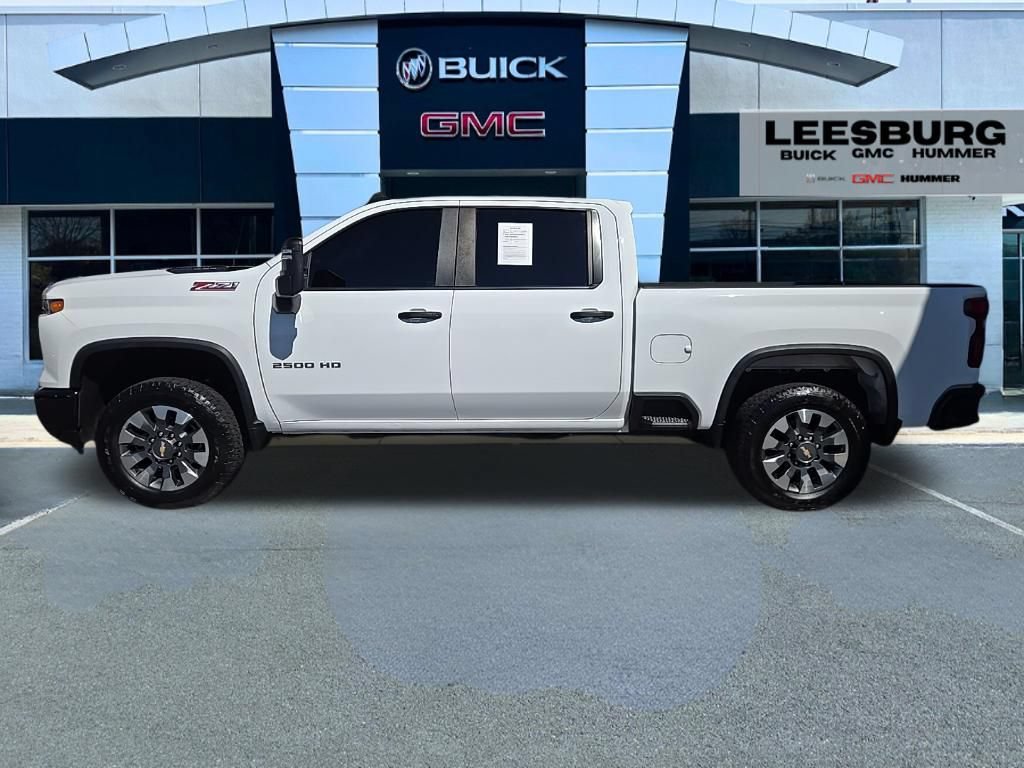 Used 2024 Chevrolet Silverado 2500 Custom w/ Custom Value Package AWD/4WD image 4