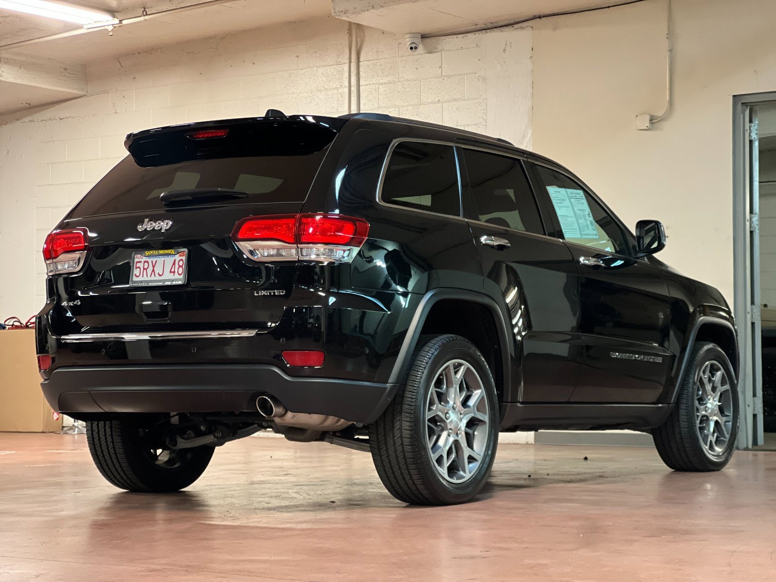 Certified 2022 Jeep Grand Cherokee Limited w/ Tech Group image 5