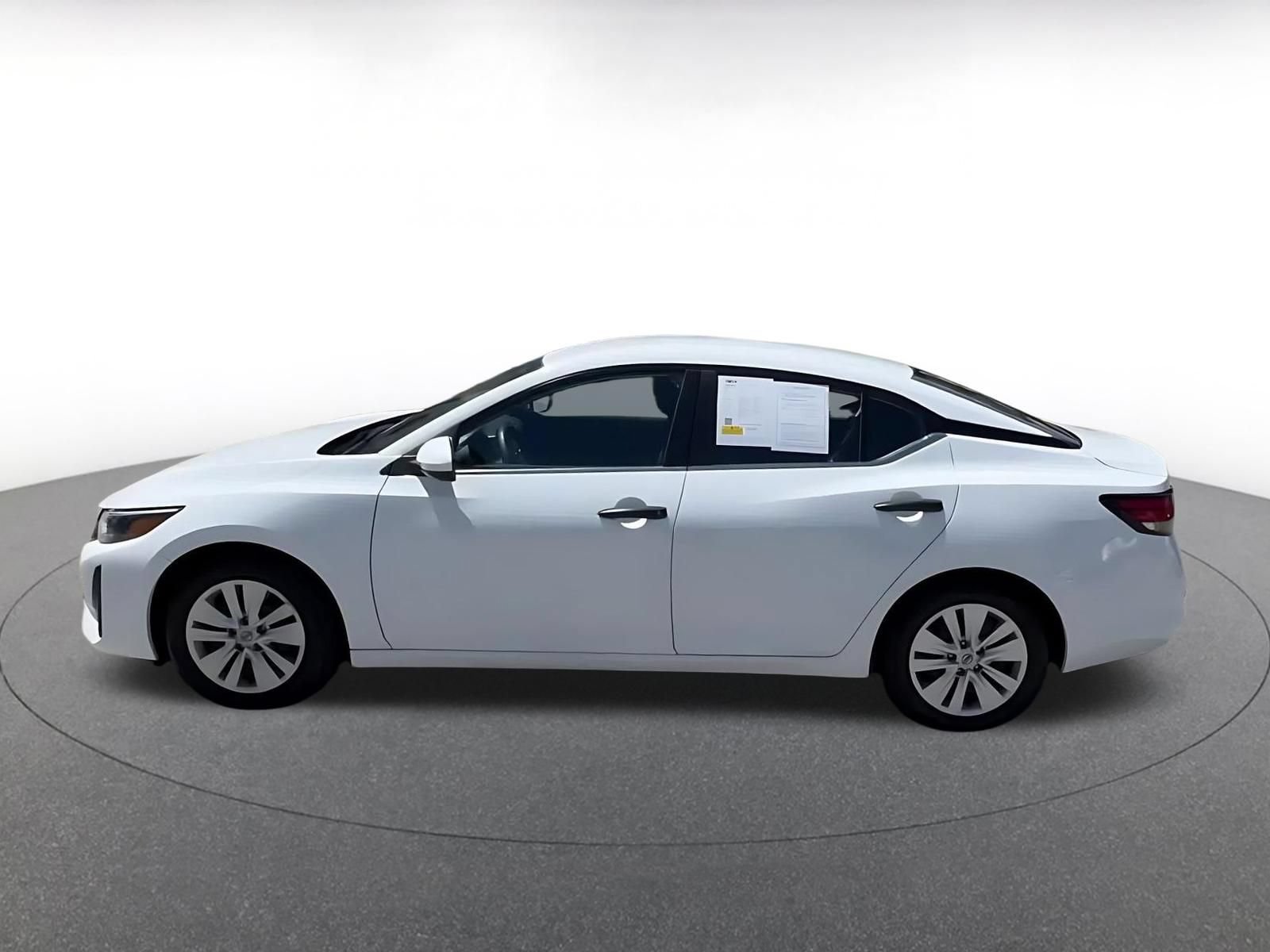 Used 2025 Nissan Sentra S FWD image 9